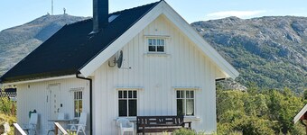 5 Person Holiday Home in Oksvoll