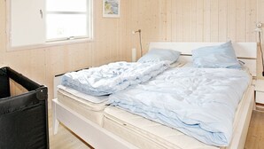 3 bedrooms, cribs/infant beds - Cozy Holiday Home in Vestervig With Terrace (Vestervig)