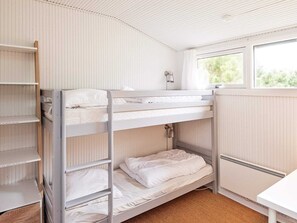 Room - 4 Person Holiday Home in Vejers Strand (Vejers Strand)