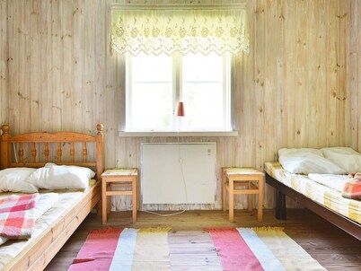8 Person Holiday Home in Lonsboda
