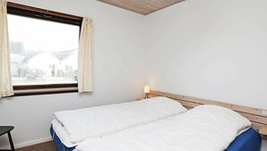 Room - Simplistic Holiday Home in Ålbæk near Sea (Aalbaek)