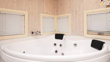 House | Spa treatment