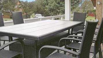 Khu ẩm thực ngoài trời