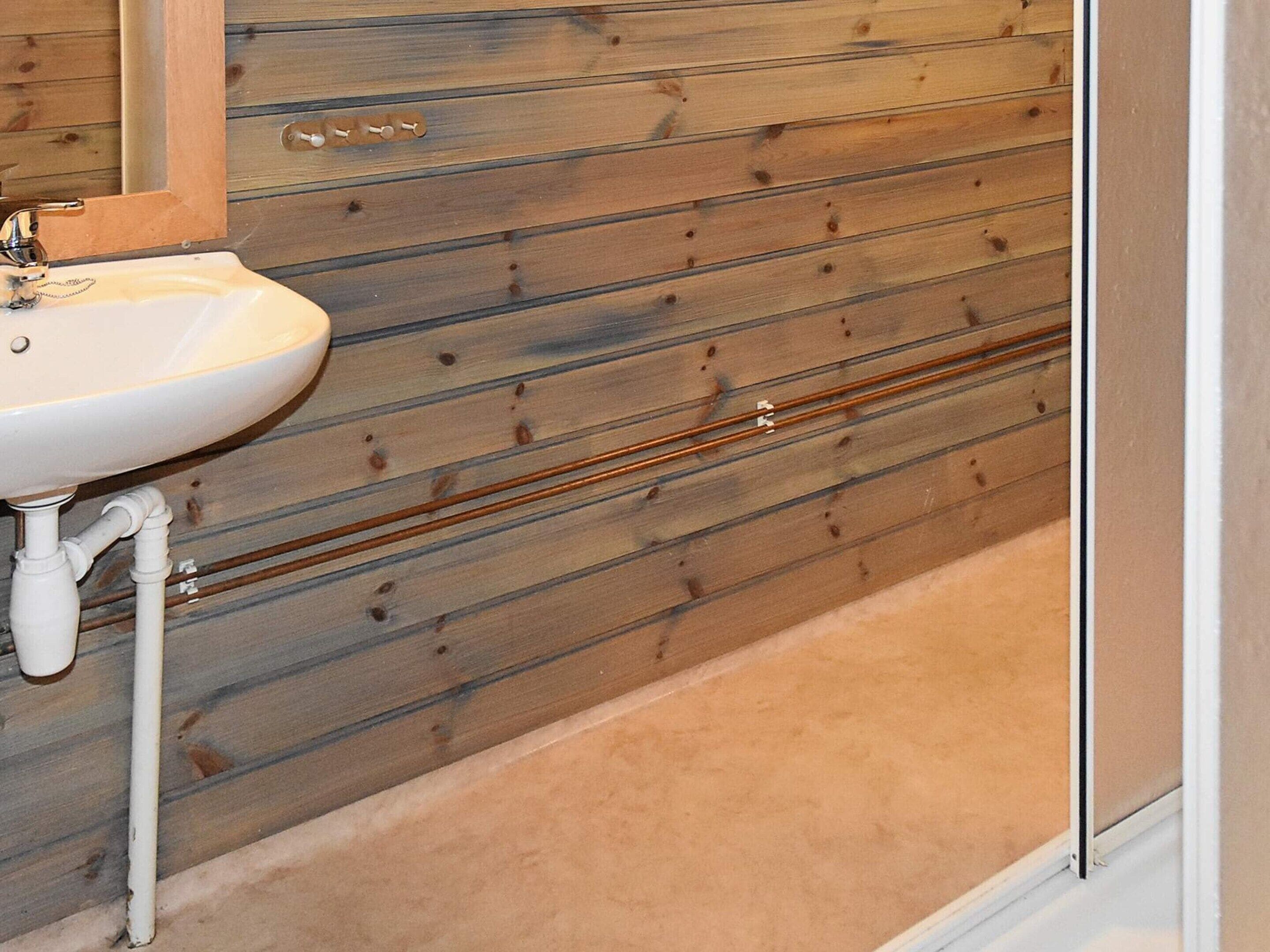 House | Bathroom