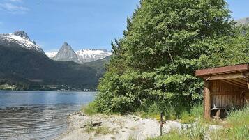 House | Beach | Fishing