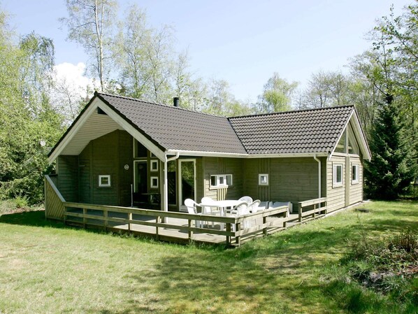 House | Outdoor dining