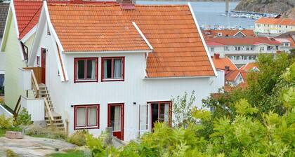 4 Person Holiday Home in Kungshamn