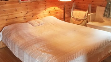 Rumah | 2 kamar tidur dan dilengkapi dengan perabotan berbeda-beda