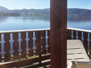 House | Lake view