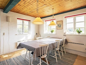 Dining - Vintage Holiday Home in Blåvand near Sea (Blavand)