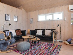 House | Living area - 6 Person Holiday Home in Tarm (Tarm)
