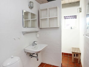 House | Bathroom