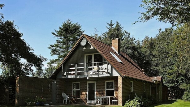 Exterior - Beautiful Holiday Home in Øster Assels With Roofed Terrace (Øster Assels)