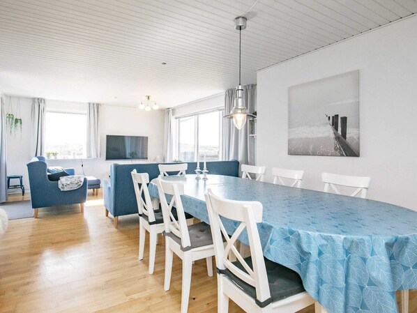 Dining - Modish Holiday Home in Jutland near Beach (Thisted)
