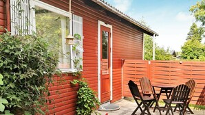 Balcony - Serene Holiday Home in Svendborg With Foosball Table (Svendborg)