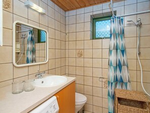 Bathroom - Scenic Holiday Home in Silkeborg near Lake (Silkeborg)