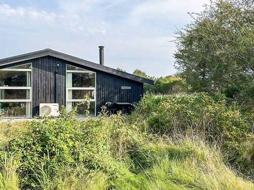 Fabulous Holiday Home in FanÃ¸ near Sea