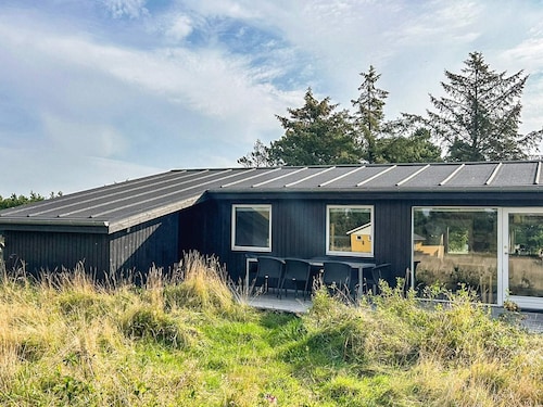 Fabulous Holiday Home in FanÃ¸ near Sea