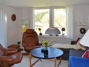 Living area - Cozy Holiday Home in FanÃ¸ near Sea (Fano)