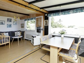 House | Dining