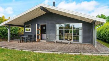 House | Outdoor dining