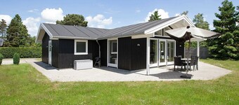 Cozy Holiday Home in Væggerløse With Private Whirlpool