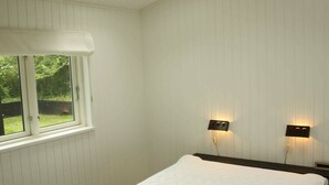 1 bedroom, cots/infant beds - 4 Person Holiday Home in Jaegerspris (Jægerspris)