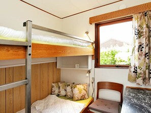2 Schlafzimmer, Babybetten