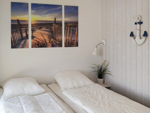 2 bedrooms, bed sheets