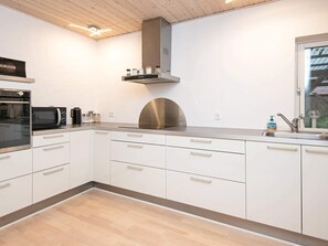 Highchair - 6 Person Holiday Home in Borkop (Borkop)