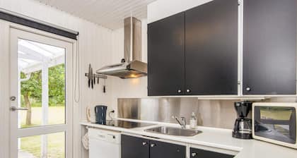 6 Person Holiday Home in Kolind-by Traum