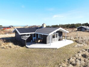 House | Water view