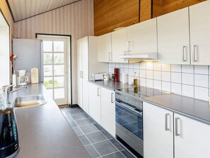 Private kitchen - 8 Person Holiday Home in Vinderup-by Traum (Vinderup)