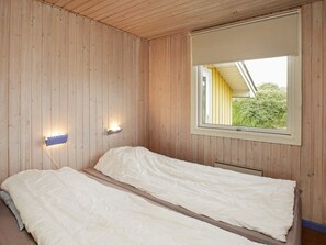 4 bedrooms