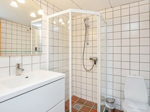 House | Bathroom