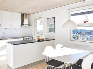 House | Interior - Seaside Escape With Views - By Traum Ferienwohnungen (Kalundborg)