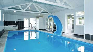 Hus | Pool | Indendørs pool, udendørs pool