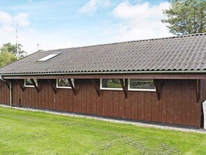 House | Exterior - Alluring Holiday Home in Storvorde near Sea (Storvorde)