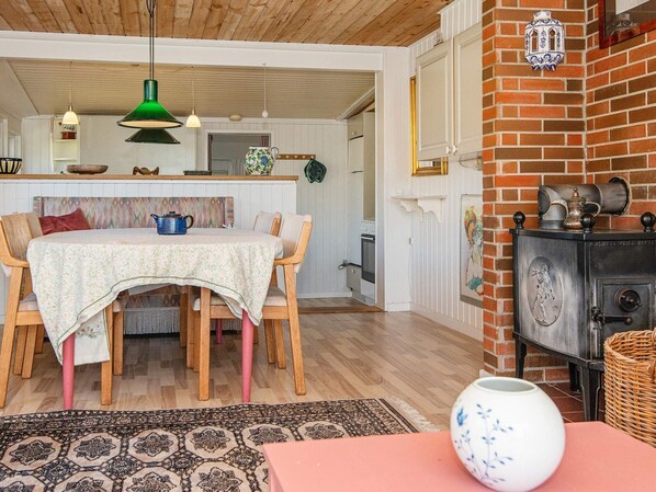 House | Dining
