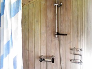 Bathroom - Comfortable Holiday Home in Zealand Near Sea (Koge)