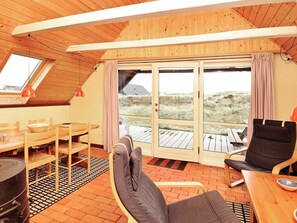 Living room - Tranquil Holiday Home With Breathtaking Views in Ringkøbing (Ringkobing)