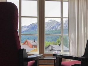 Apartment | Interior - 8 Person Holiday Home in Skulestadmo (Voss)