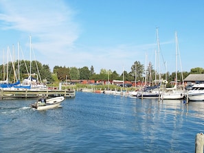 Marina - 4 Person Holiday Home in Askeby (Askeby)