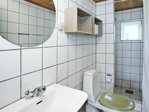 Bathroom - Cozy Holiday Home in Thisted near Sea (Thisted)