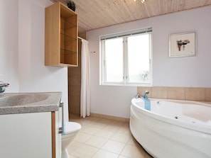 Spa treatment - Picturesque Holiday Home in Ulfborg near Sea (Ulfborg)