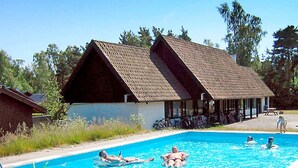 Hus | Pool