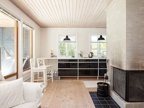 2 bedrooms, cribs/infant beds - Peaceful Cottage in Nykobing Sjaelland With Garden (Nykobing Sjaelland)