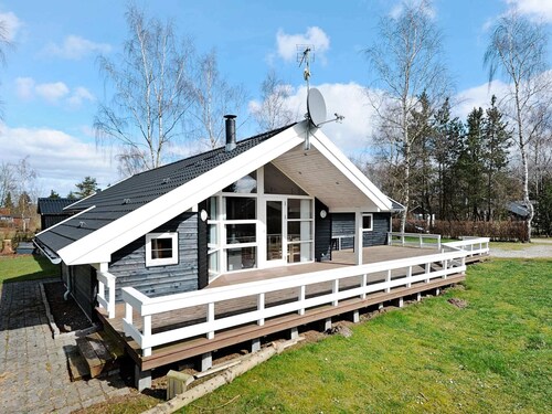 10 Person Holiday Home in Farvang-by Traum