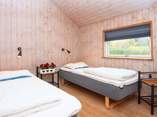 House | 5 bedrooms - 10 Person Holiday Home in Farvang-by Traum (Farvang)