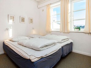 บ้านพัก | 4 ห้องนอน